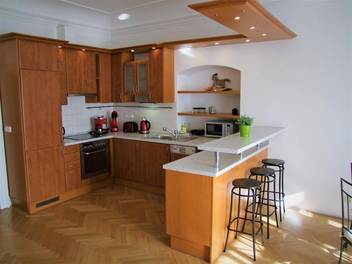 Appartement Charles Bridge Praag