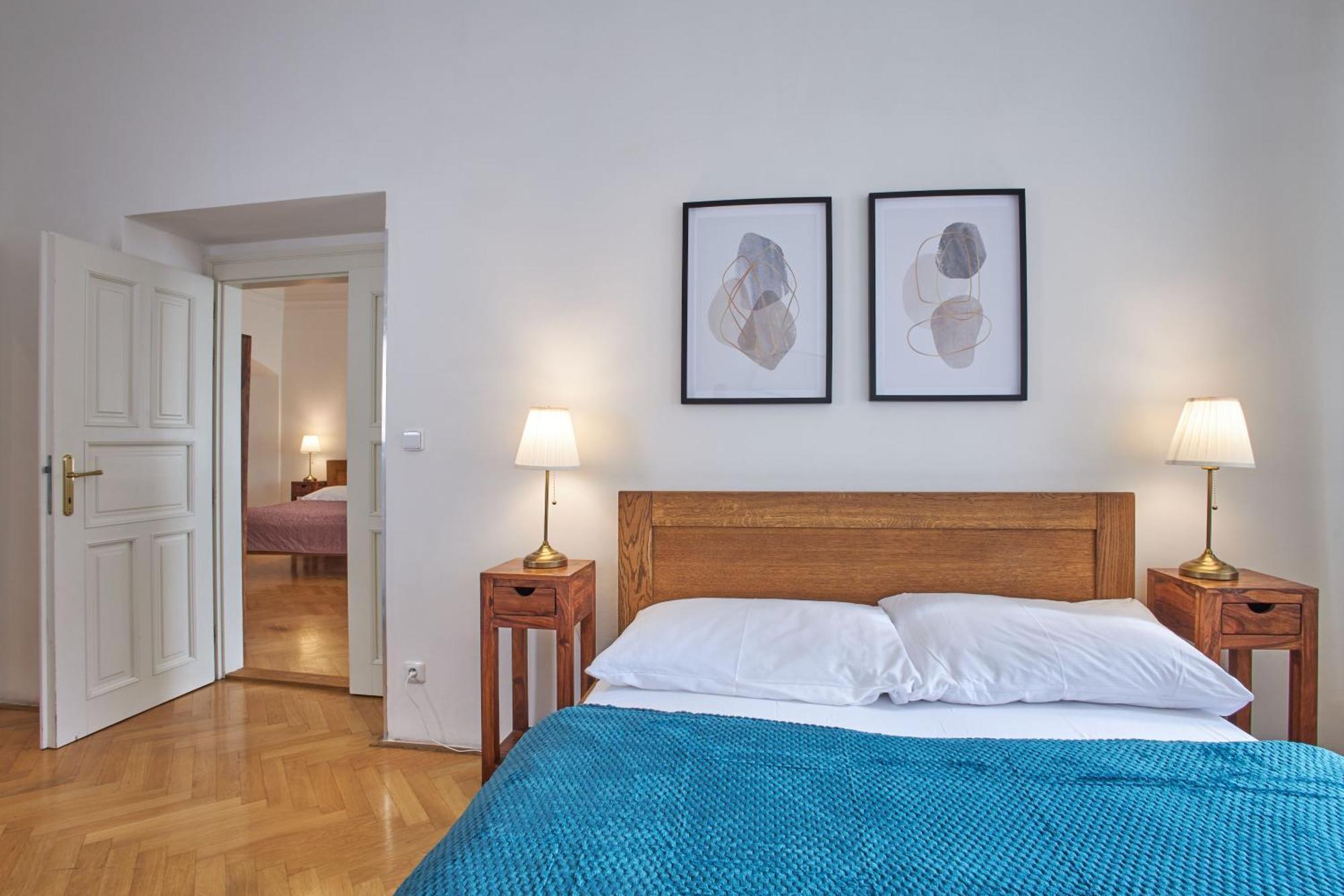 Charles Bridge Appartement *